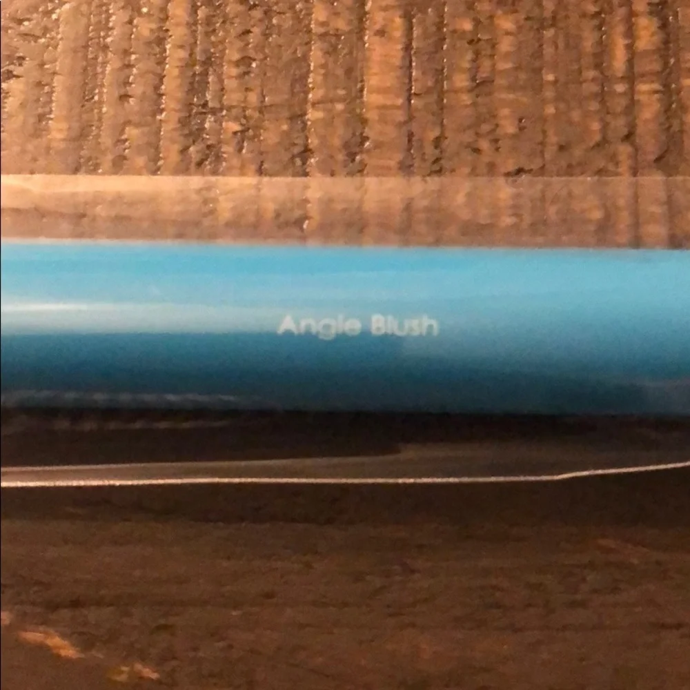 Moda Angle Blush‎ Makeup Brush - NEW